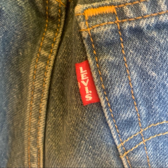Levi’s 501 Shorts - Picture 7 of 8